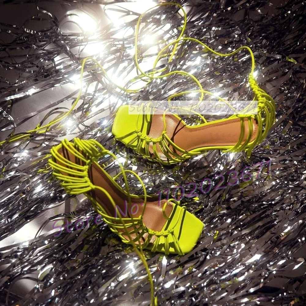 Eleganti sandali con lacci e l - Sandal Strappy Heeled recensione e prezzo
