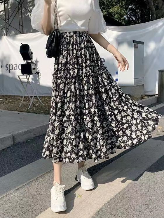 Gonna midi a trapezio con stam - Midi Skirt Floral recensione e prezzo
